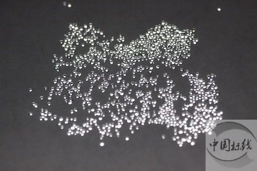 常熟金属表面处理厂喷砂玻璃微珠清理